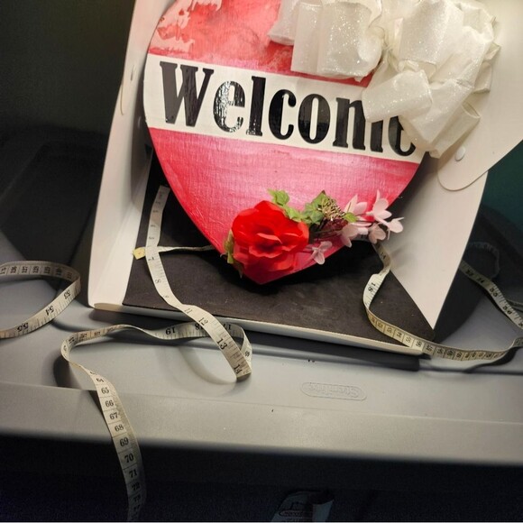 Hand Crafted Heart Shaped Welcome Sign Wooden Floral Decoration 12" Front Door - Picture 8 of 14